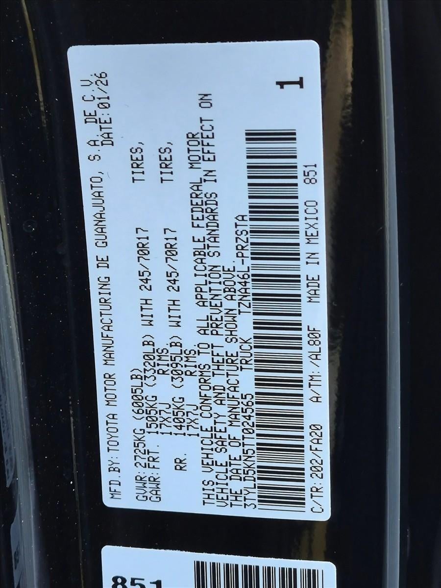2026 Toyota Tacoma 4WD 4WD SR Double Cab 5' Bed AT (GS)