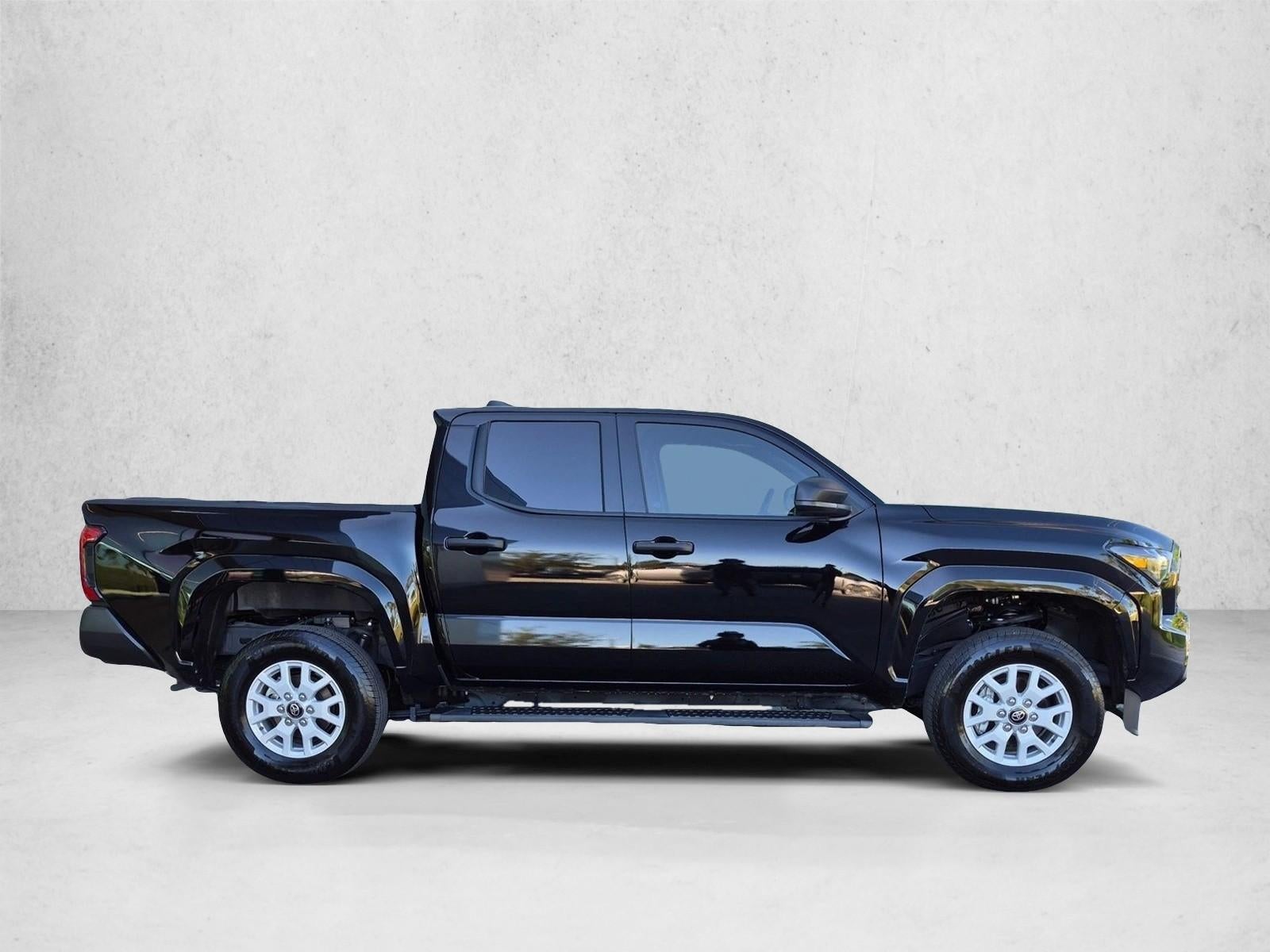 2026 Toyota Tacoma 4WD 4WD SR Double Cab 5' Bed AT (GS)