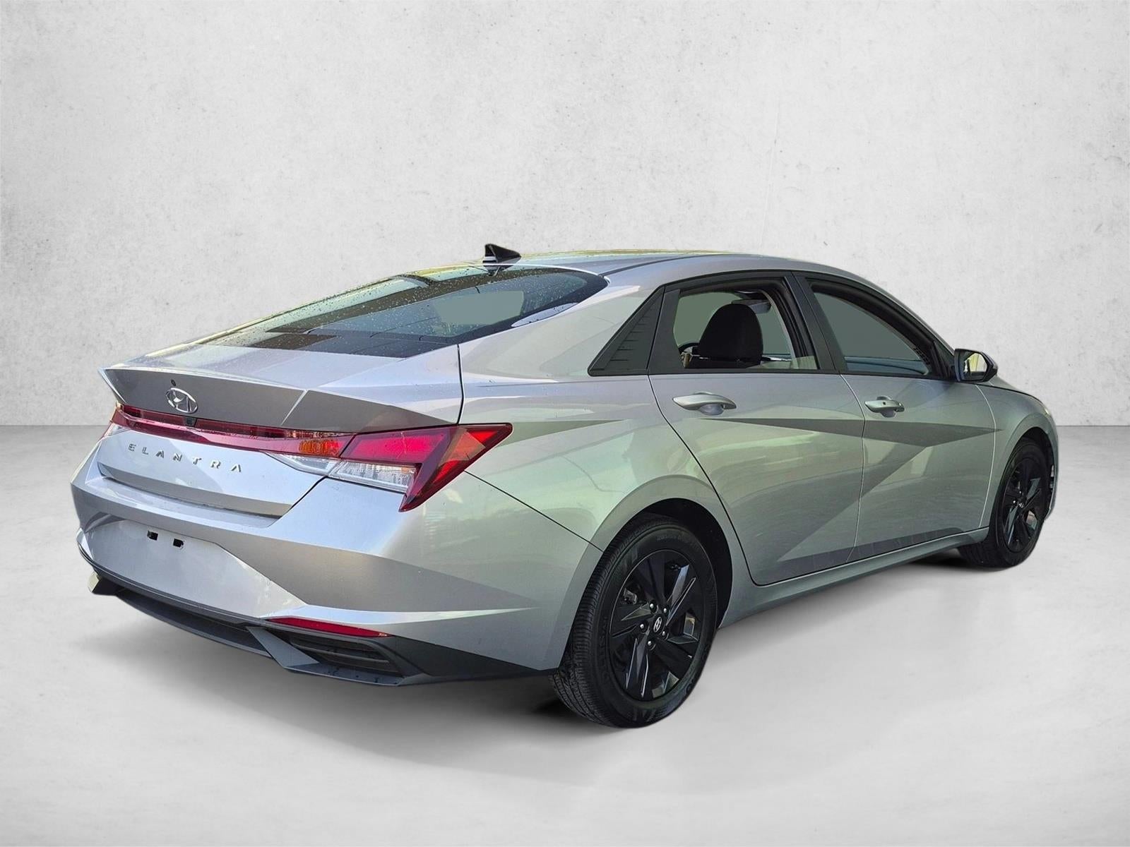2021 Hyundai ELANTRA SEL IVT