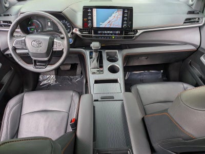 2022 Toyota Sienna XSE FWD 7-Passenger (Natl)