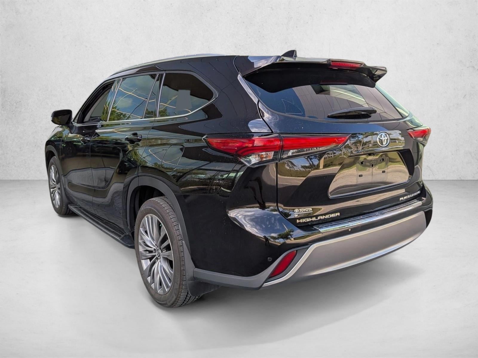 2021 Toyota Highlander Platinum AWD (Natl)