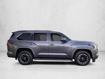 2023 Toyota Sequoia Limited 4WD (SE)