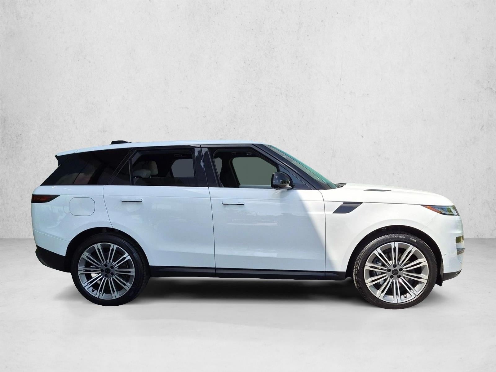 2026 Land Rover Range Rover Sport P360 SE