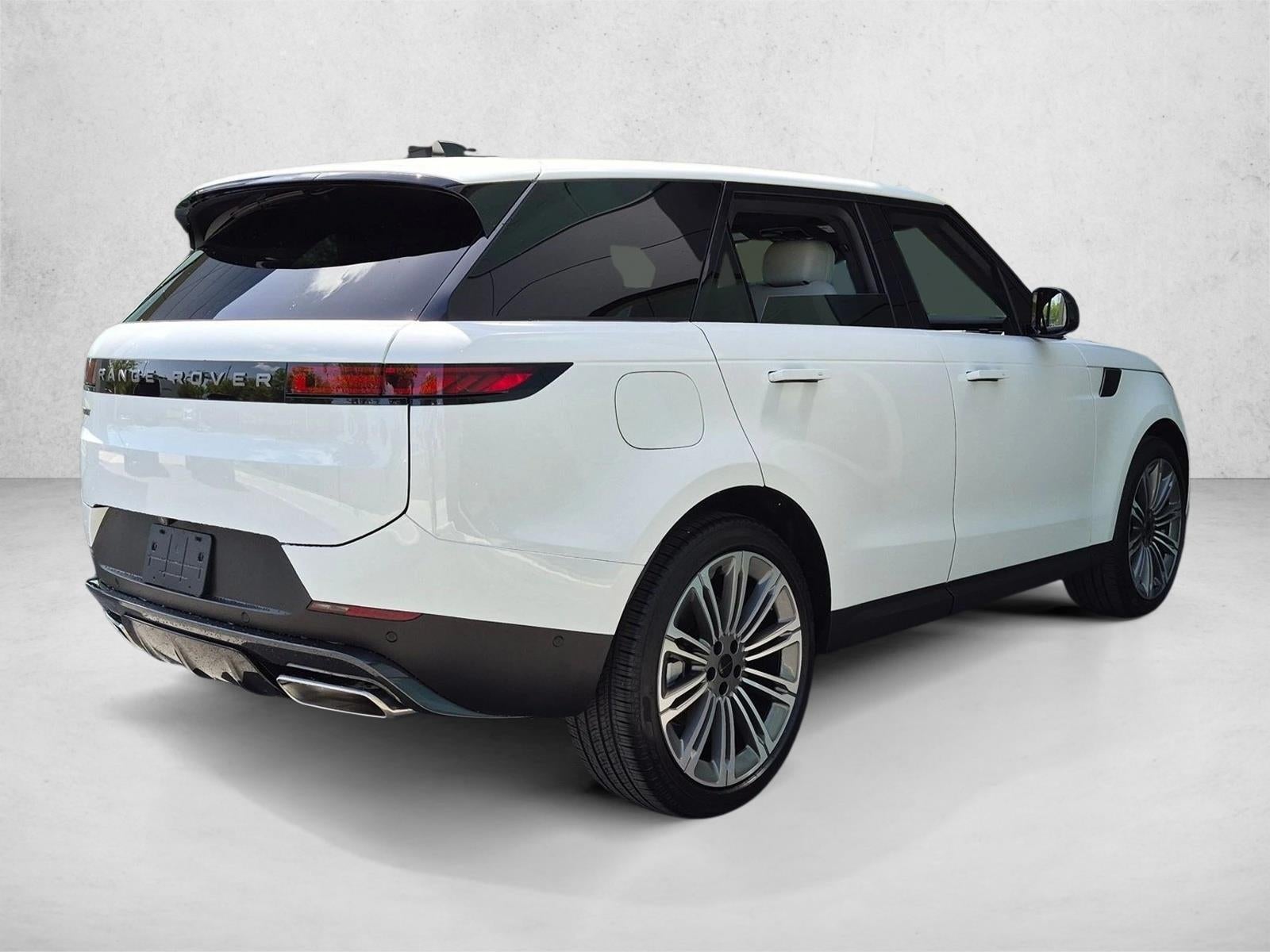 2026 Land Rover Range Rover Sport P360 SE