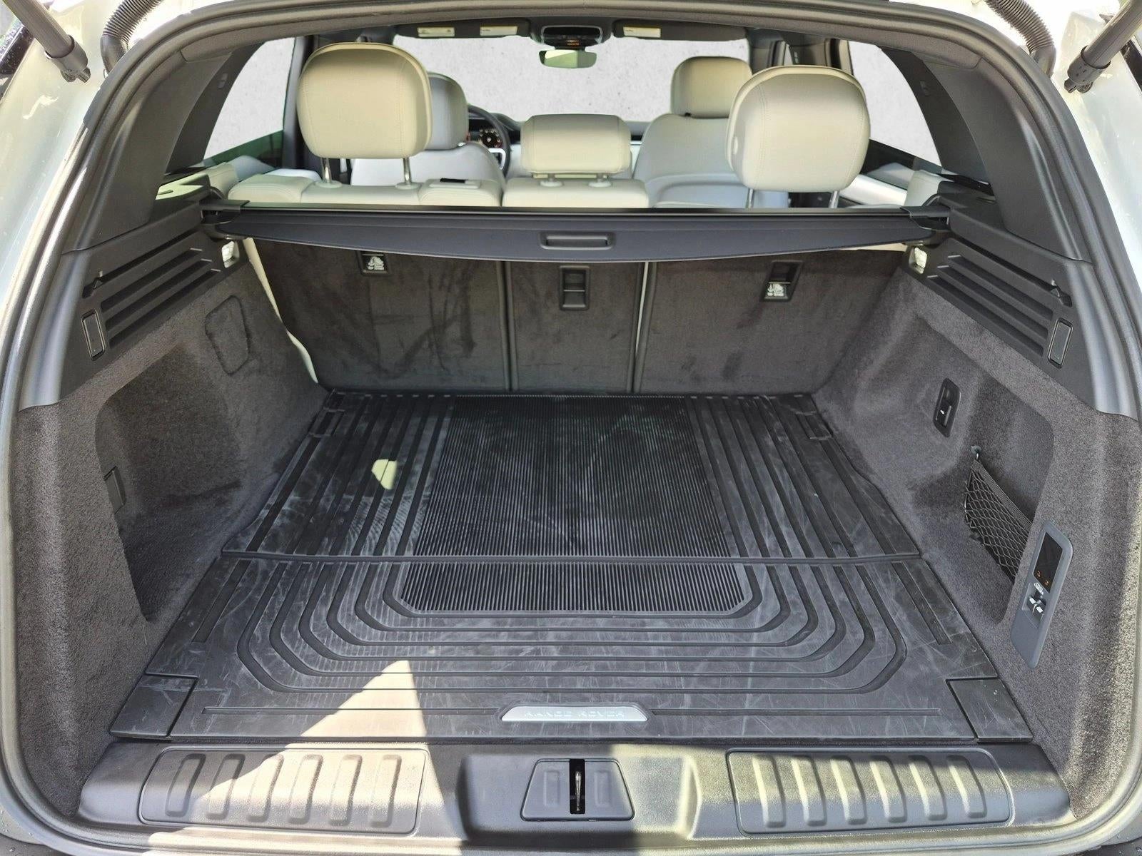 2026 Land Rover Range Rover Sport P360 SE