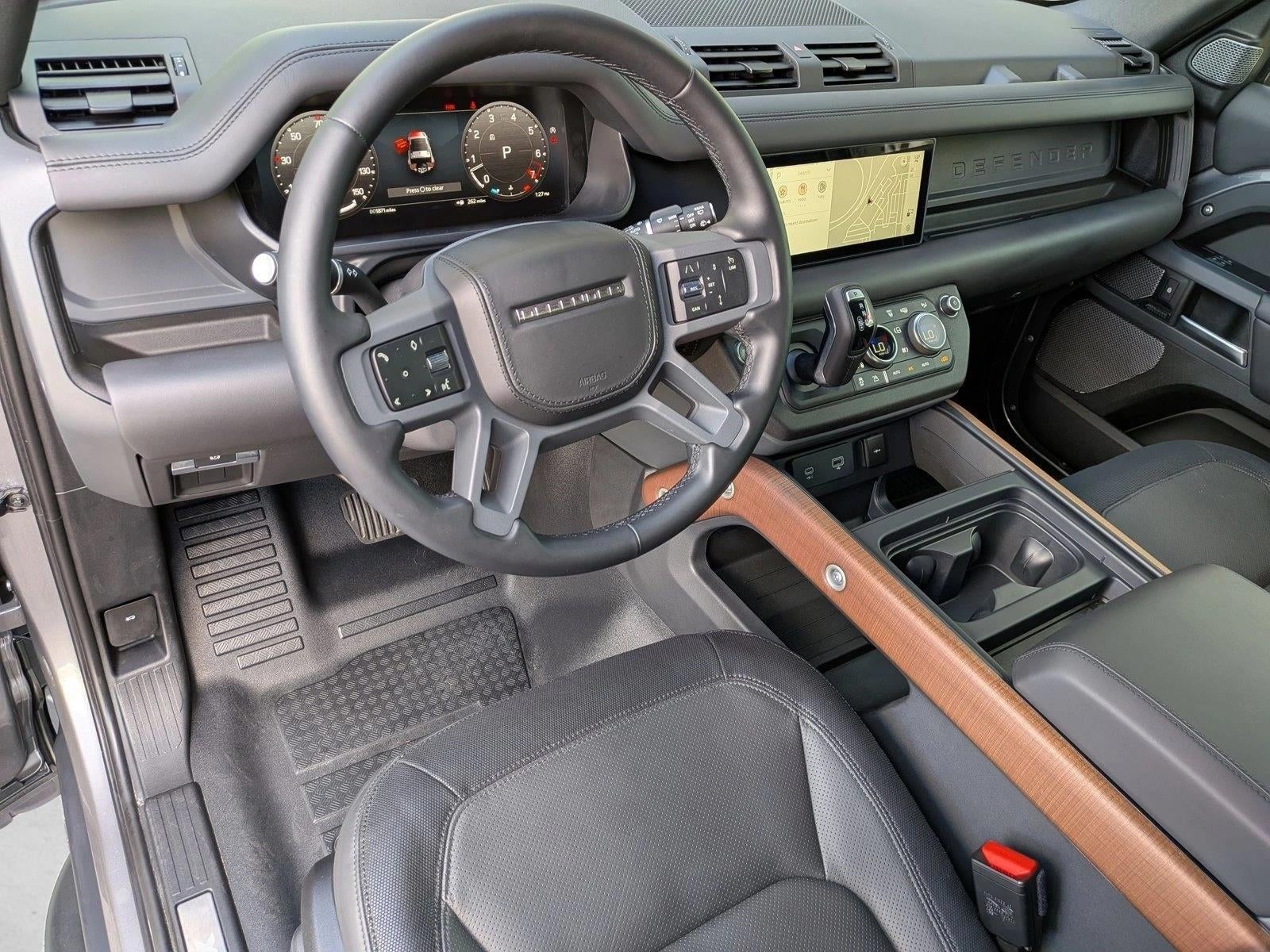 2023 Land Rover Defender 90 X-Dynamic SE AWD