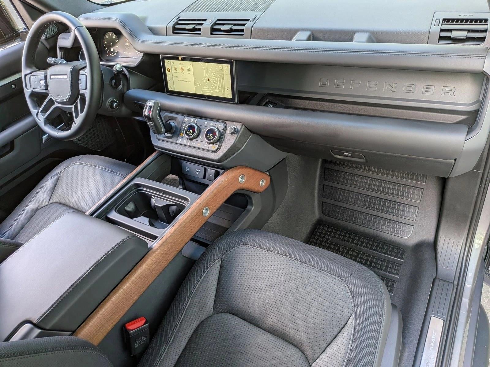 2023 Land Rover Defender 90 X-Dynamic SE AWD