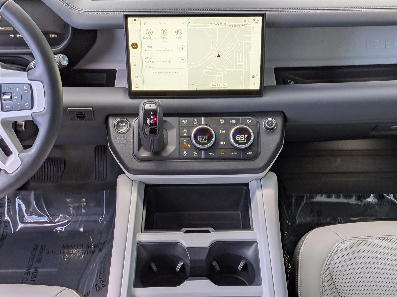 2025 Land Rover Defender 110 P400 X-Dynamic SE