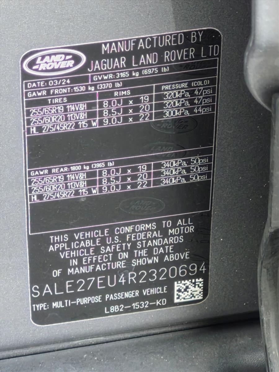 2024 Land Rover Defender 110 P400 X-Dynamic SE