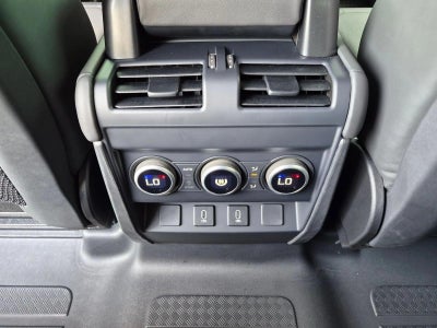 2026 Land Rover Defender 110 P400 X-Dynamic SE