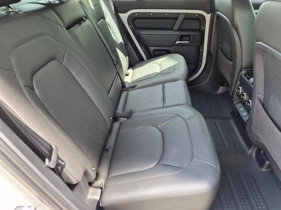 2026 Land Rover Defender 110 P400 X-Dynamic SE
