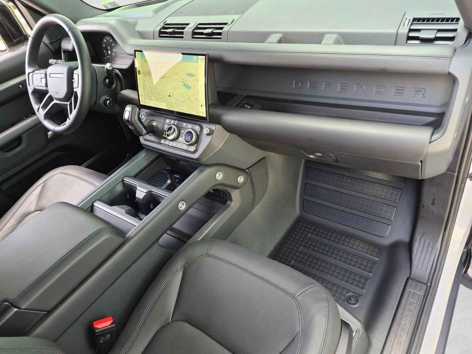 2026 Land Rover Defender 110 P400 X-Dynamic SE