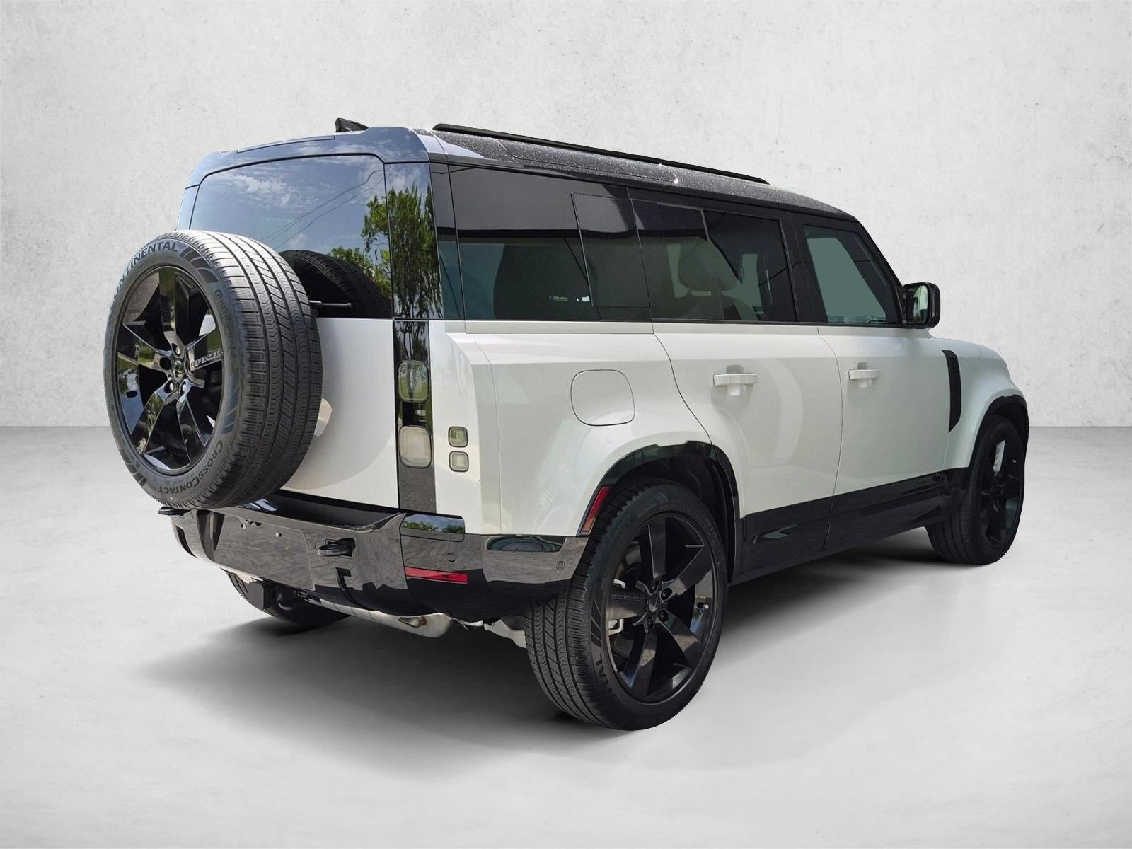 2026 Land Rover Defender 110 P400 X-Dynamic SE
