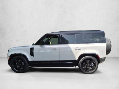 2026 Land Rover Defender 110 P400 X-Dynamic SE