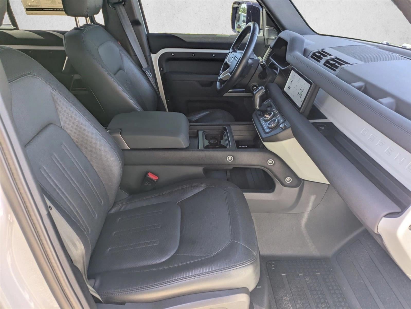 2022 Land Rover Defender 110 X-Dynamic SE AWD
