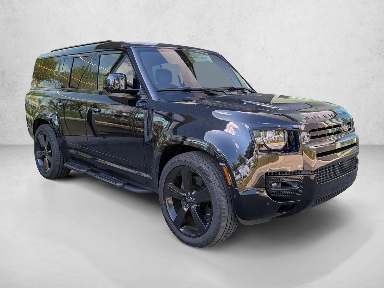 2024 Land Rover Defender 130 P400 X-Dynamic SE