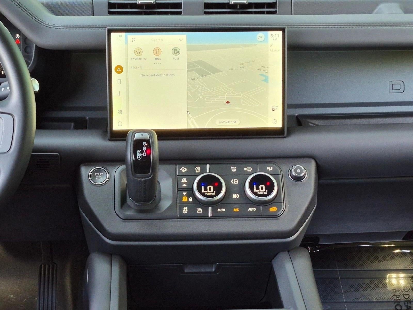 2025 Land Rover Defender 130 P400 X-Dynamic SE