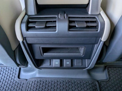 2024 Land Rover Defender 110 P400 S