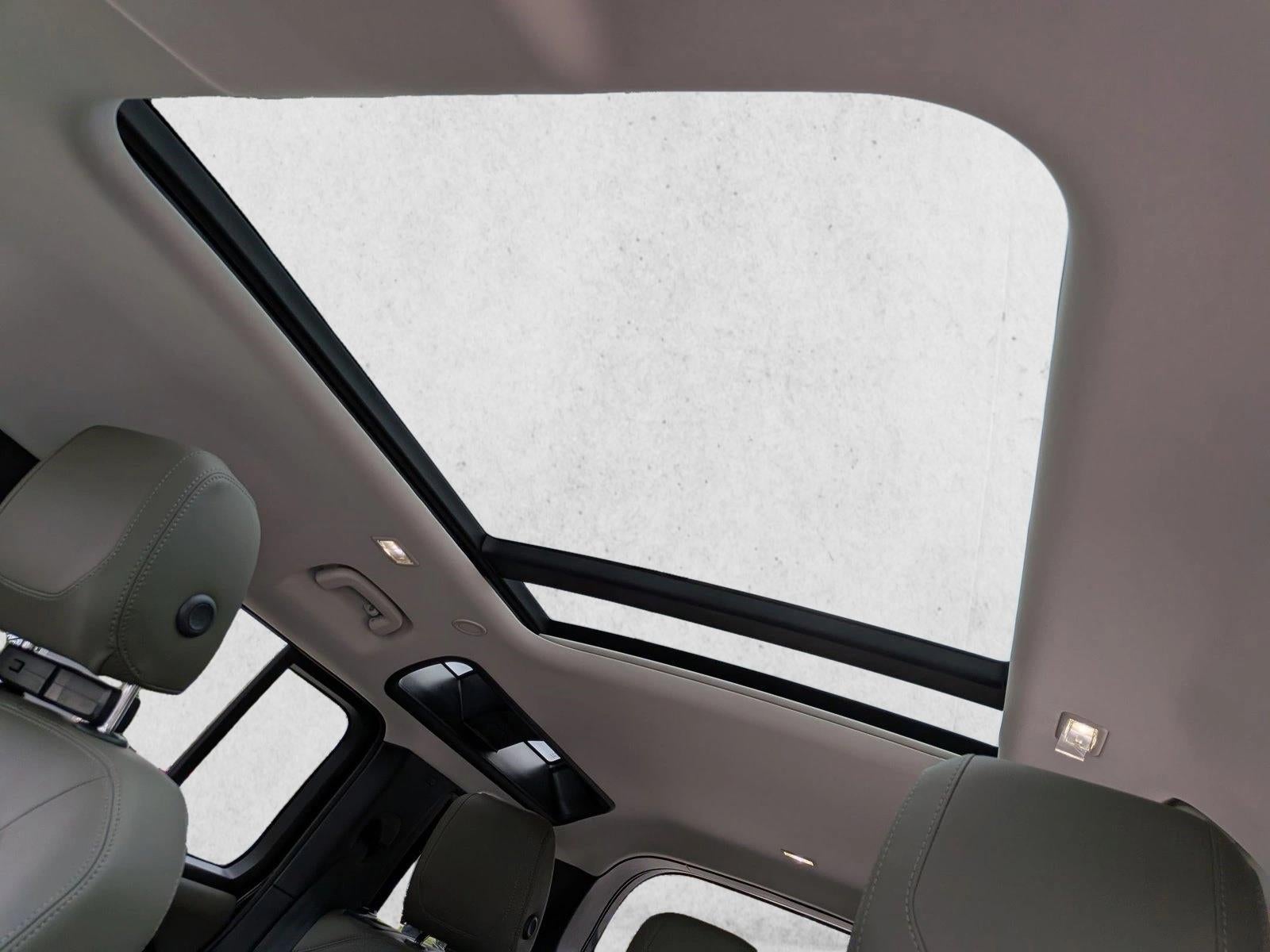 2024 Land Rover Defender 110 P300 S