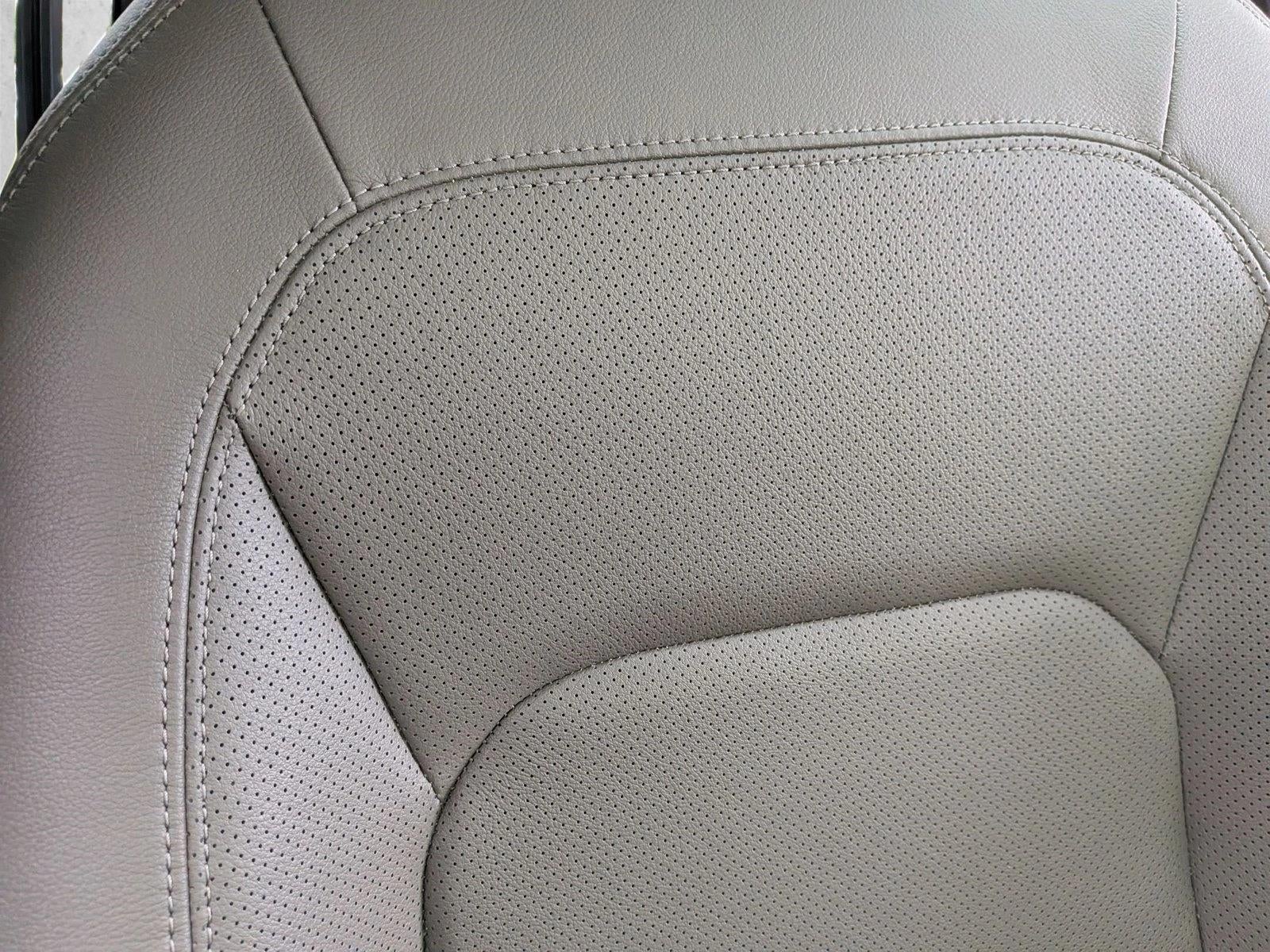 2024 Land Rover Defender 110 P300 S