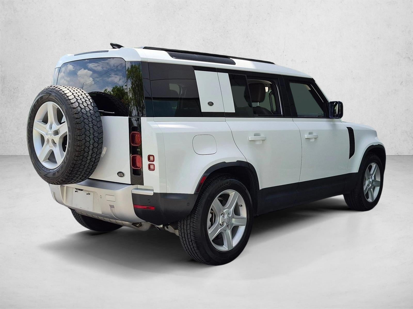 2020 Land Rover Defender 110 SE AWD