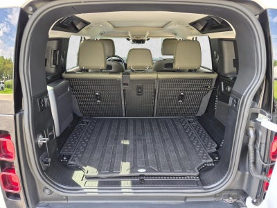 2020 Land Rover Defender 110 SE AWD