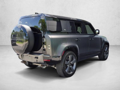 2024 Land Rover Defender 110 P525 Carpathian Edition