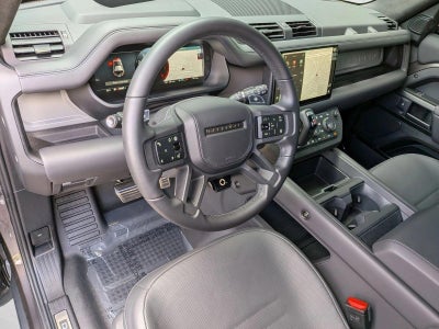 2025 Land Rover Defender 110 P635 OCTA
