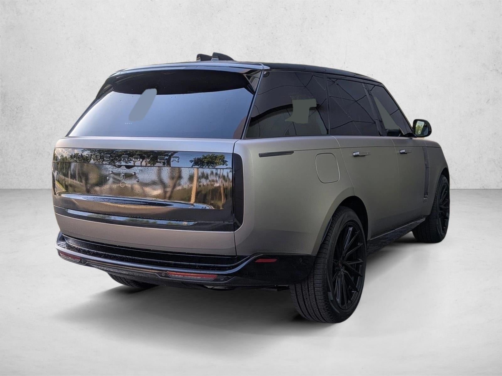 2024 Land Rover Range Rover P550e Autobiography SWB