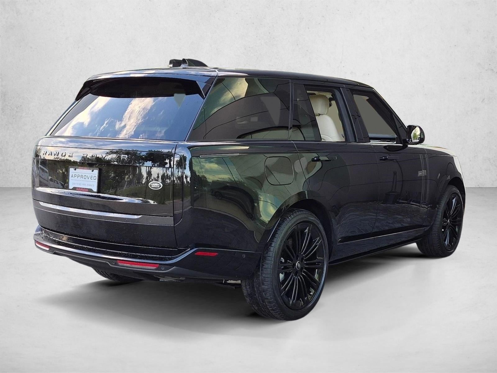 2023 Land Rover Range Rover P530 SE SWB