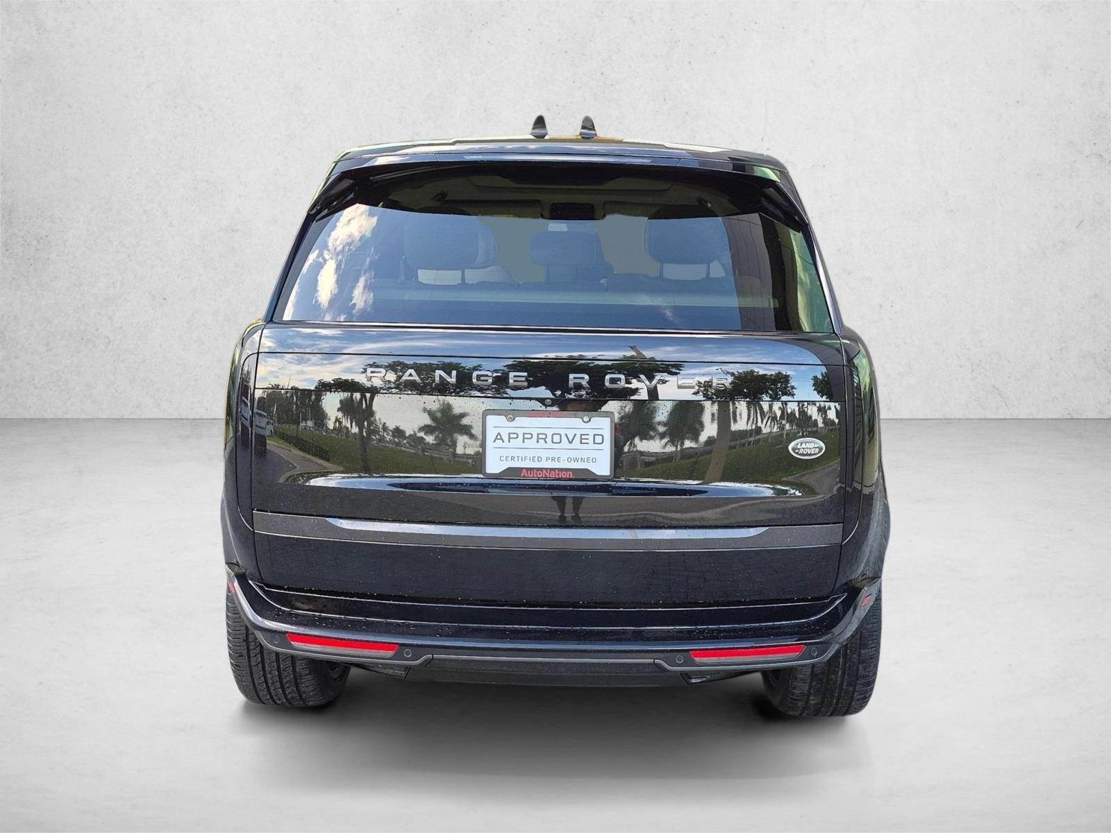 2023 Land Rover Range Rover P530 SE SWB