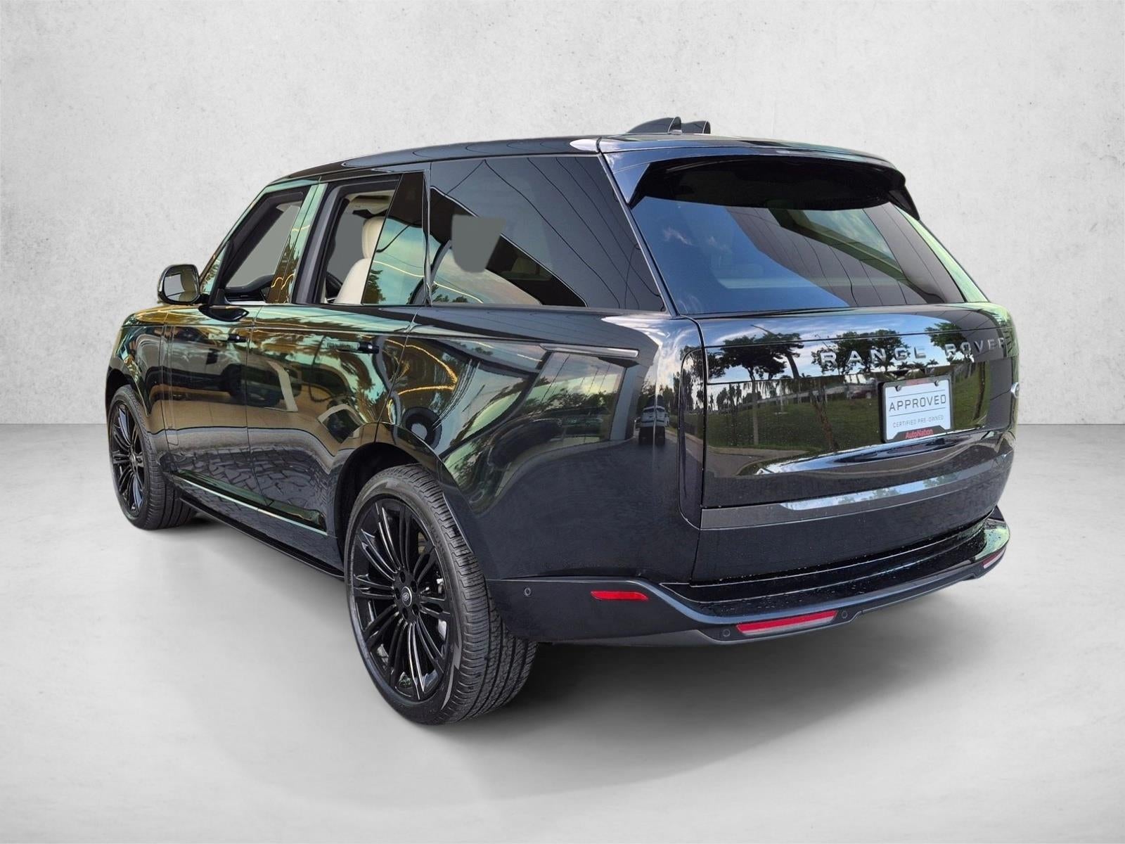 2023 Land Rover Range Rover P530 SE SWB