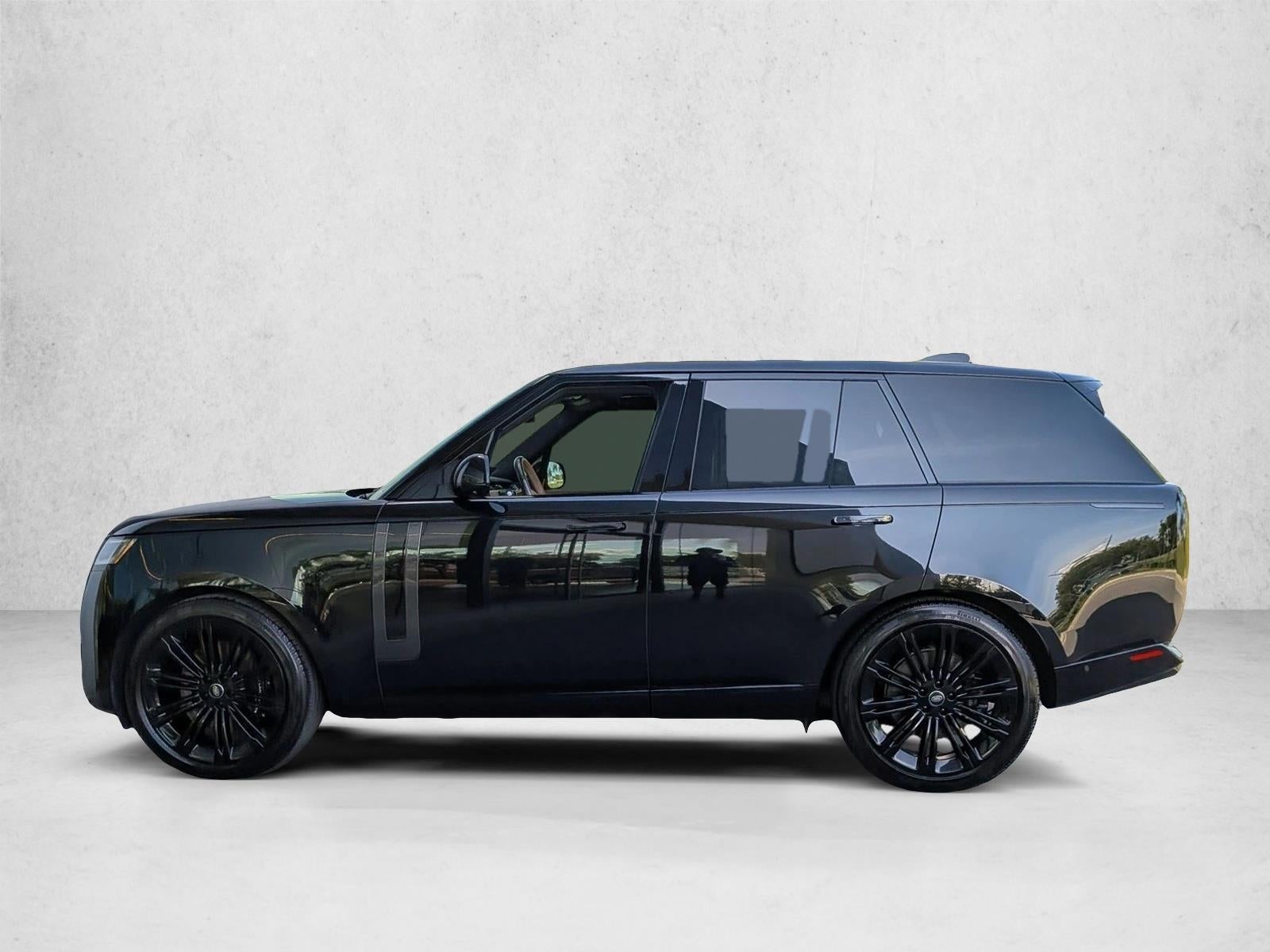 2025 Land Rover Range Rover P530 SE SWB