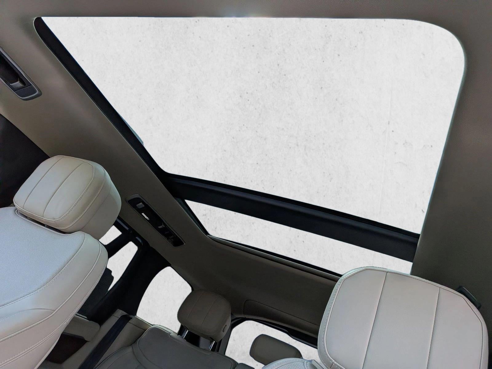 2024 Land Rover Range Rover P530 SE SWB