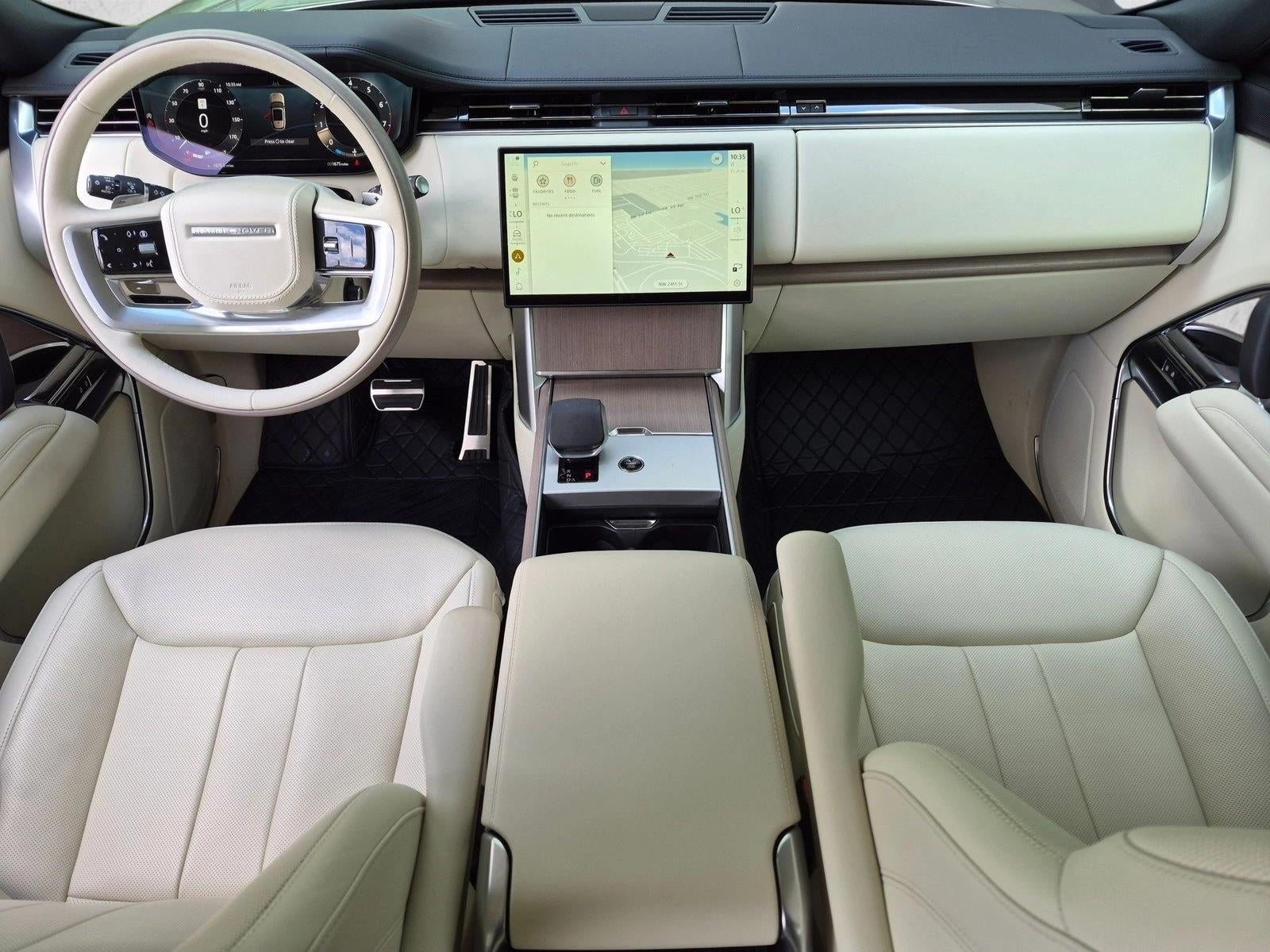 2026 Land Rover Range Rover P530 SE SWB