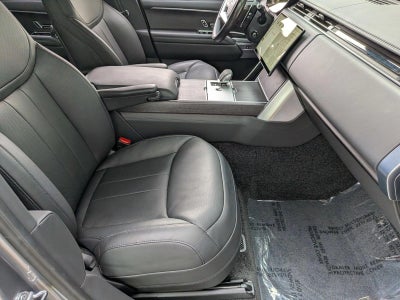 2025 Land Rover Range Rover P550e SE SWB