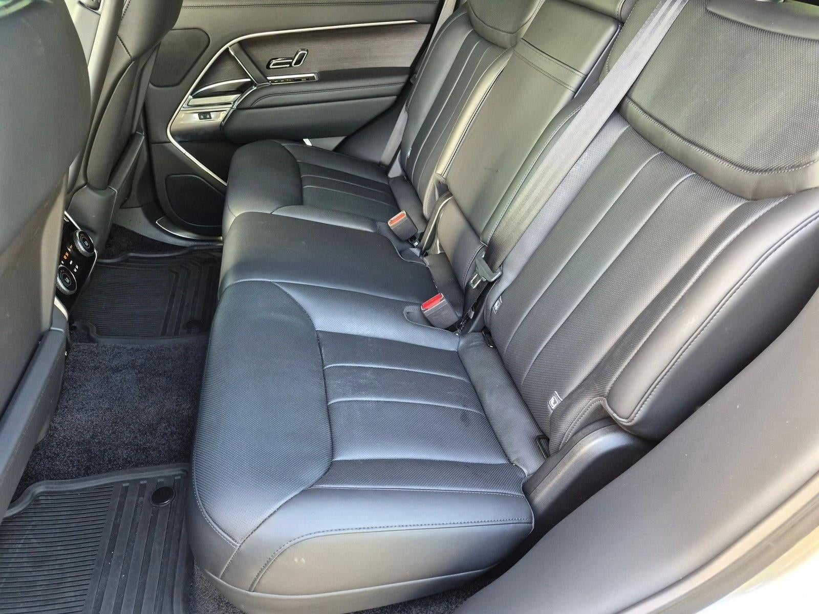 2025 Land Rover Range Rover P550e SE SWB
