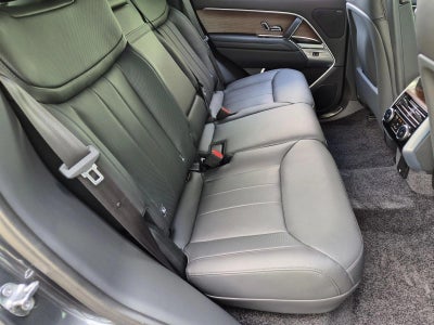 2025 Land Rover Range Rover P400 SE SWB