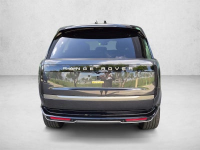 2025 Land Rover Range Rover P400 SE SWB