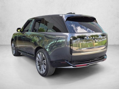 2025 Land Rover Range Rover P400 SE SWB