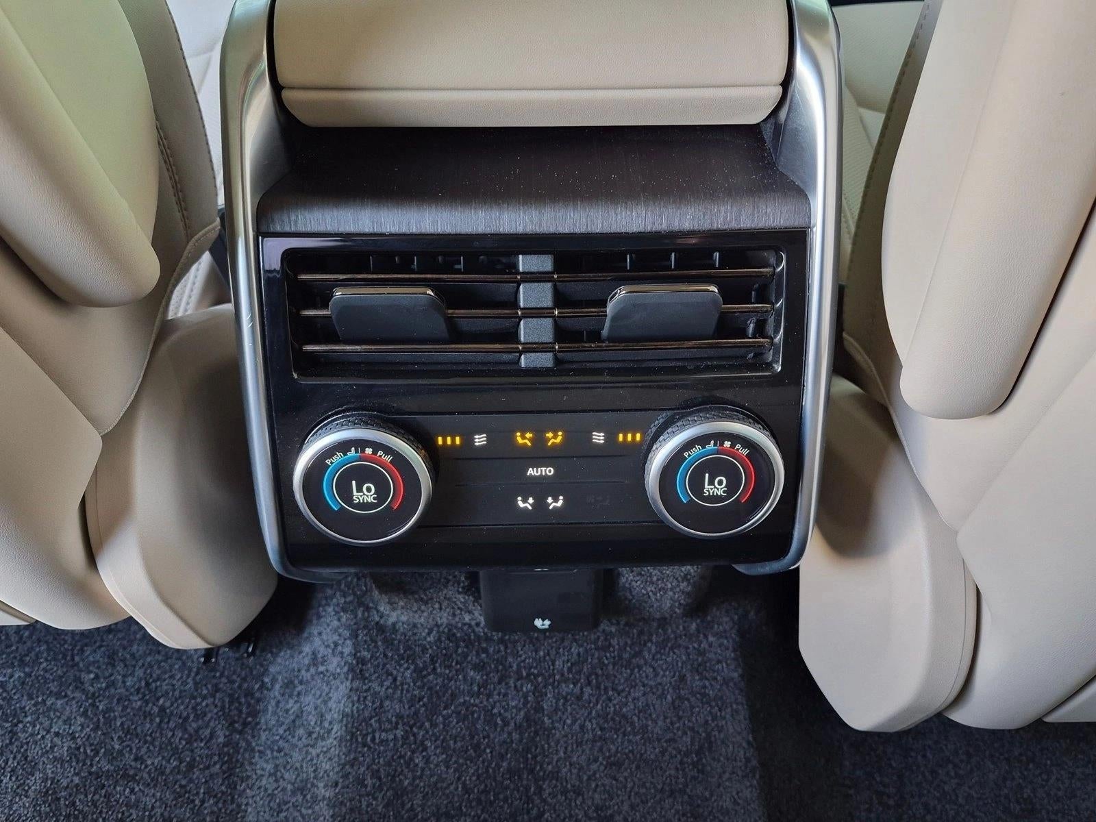 2024 Land Rover Range Rover P400 SE SWB