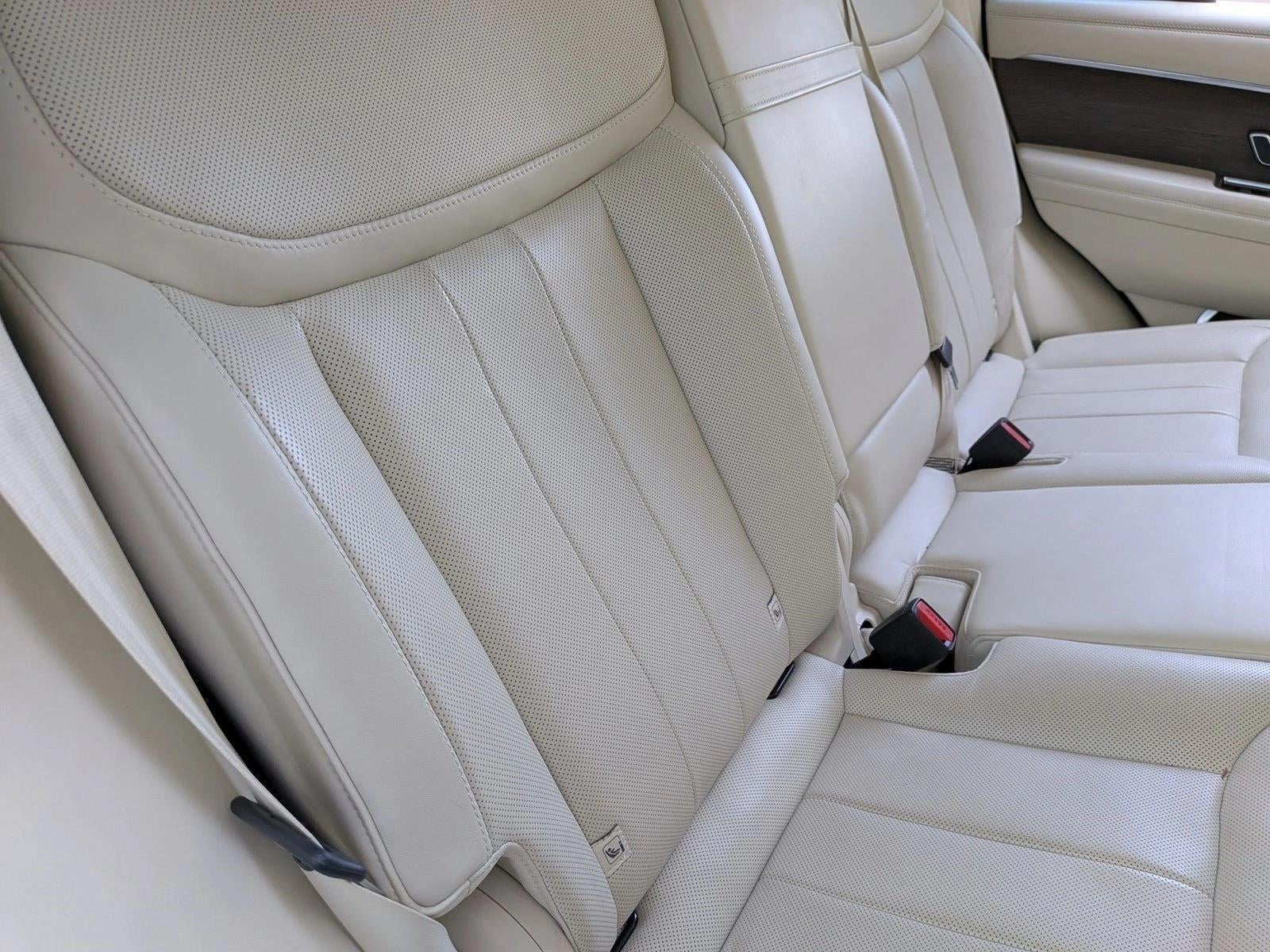 2023 Land Rover Range Rover P400 SE SWB