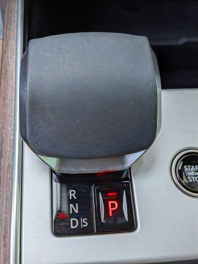 2024 Land Rover Range Rover P400 SE SWB