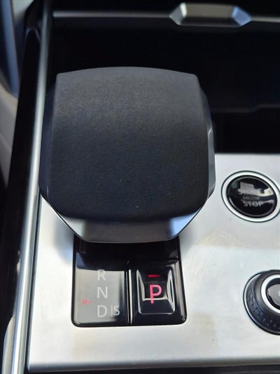2023 Land Rover Range Rover P400 SE SWB