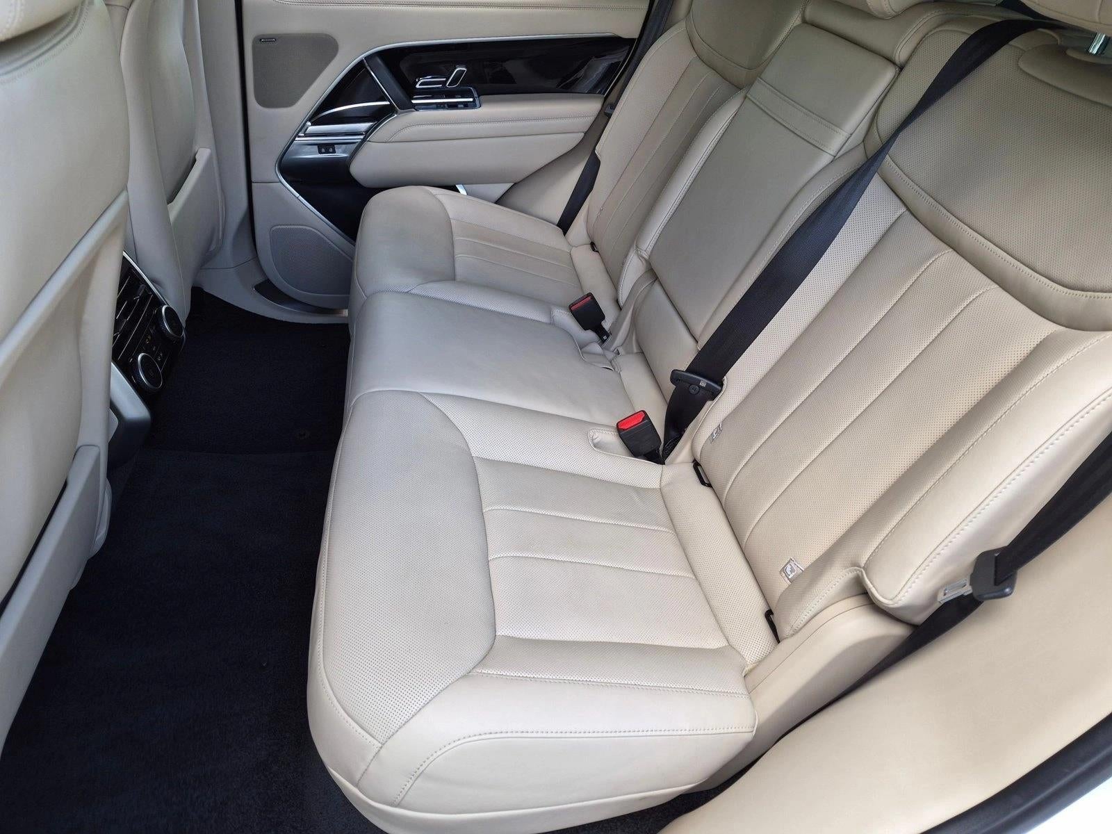 2023 Land Rover Range Rover P400 SE SWB