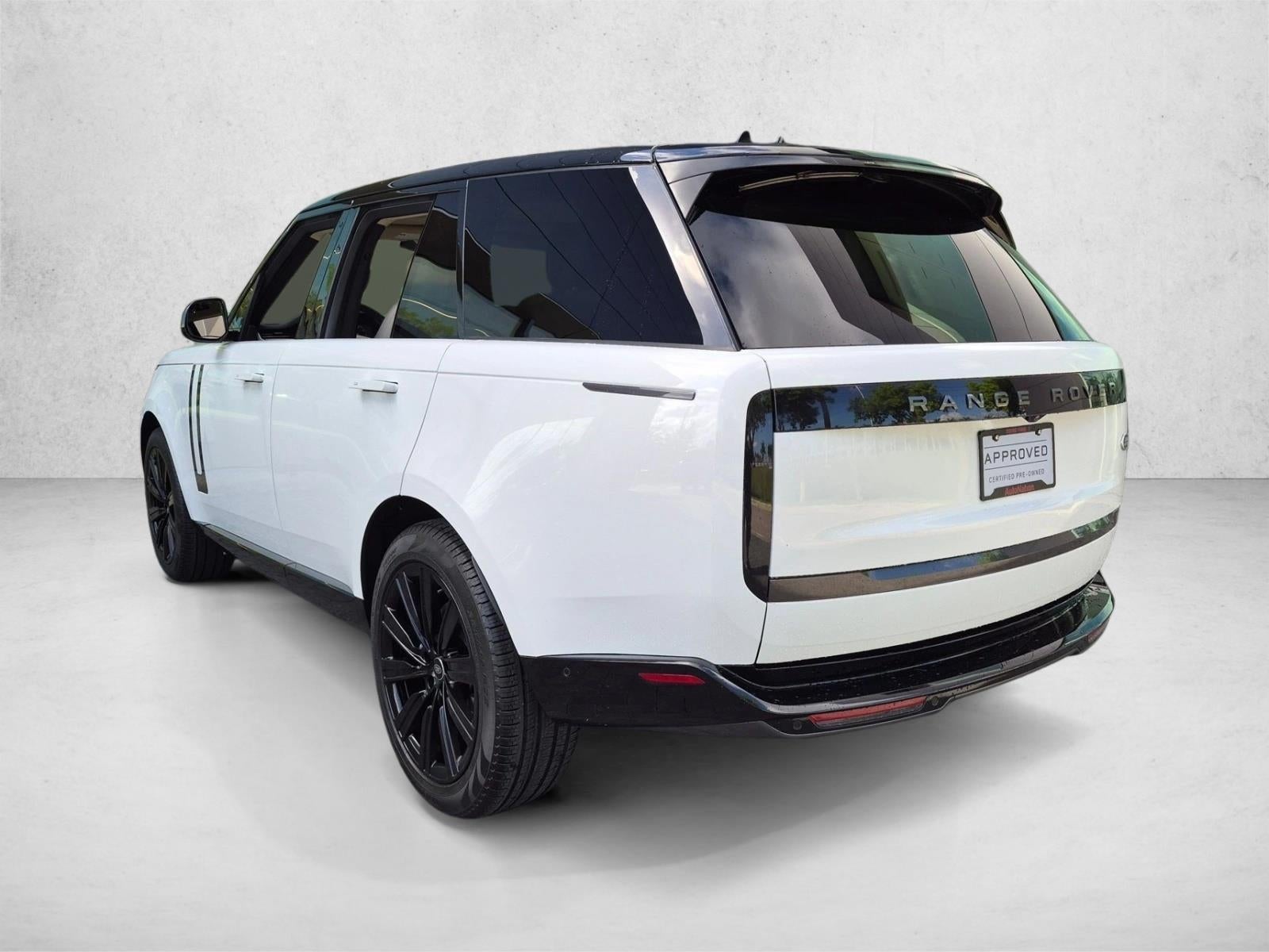 2023 Land Rover Range Rover P400 SE SWB