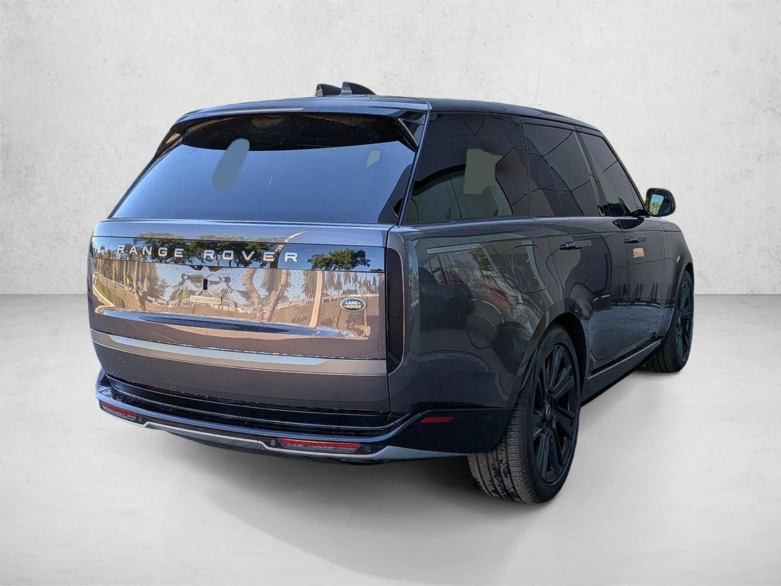 2022 Land Rover Range Rover P400 SE SWB