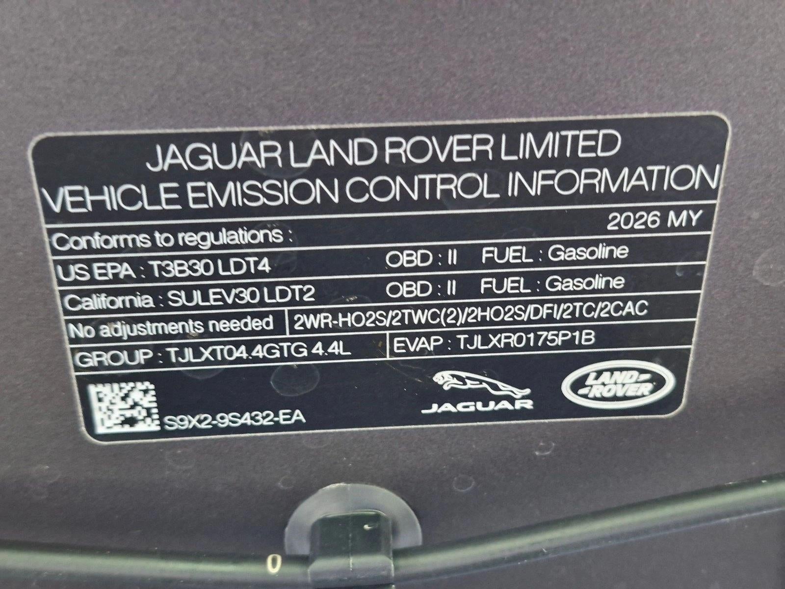 2026 Land Rover Range Rover P530 SE LWB 7 Seat