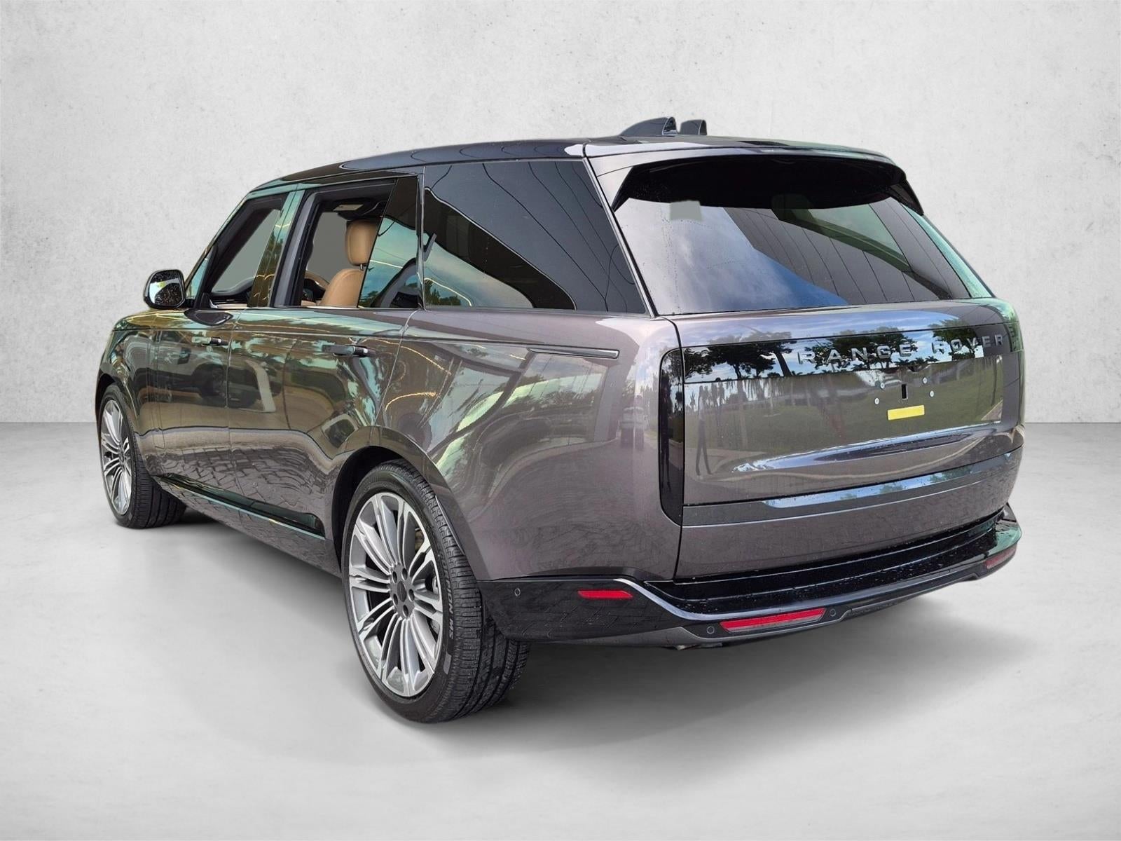 2026 Land Rover Range Rover P530 SE LWB 7 Seat