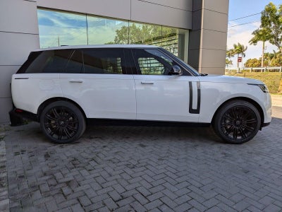 2024 Land Rover Range Rover P530 SE LWB 7 Seat